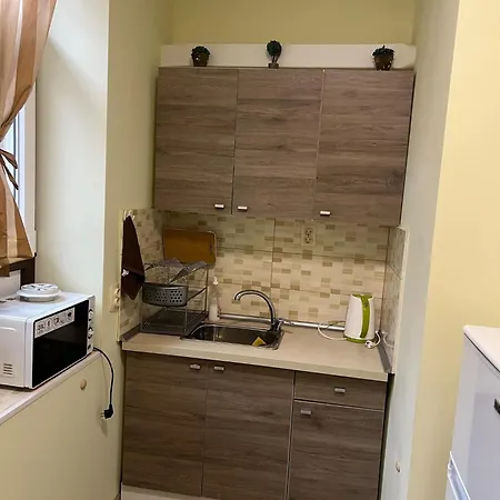 стонел-семейно студио Appartement Veliko Tarnovo